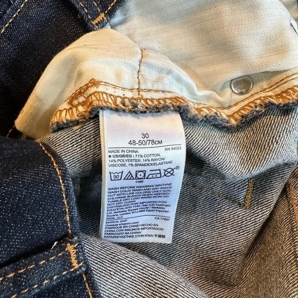 2 for $26 Gap Blue Denim Skirt Size 30 - Picture 6 of 6